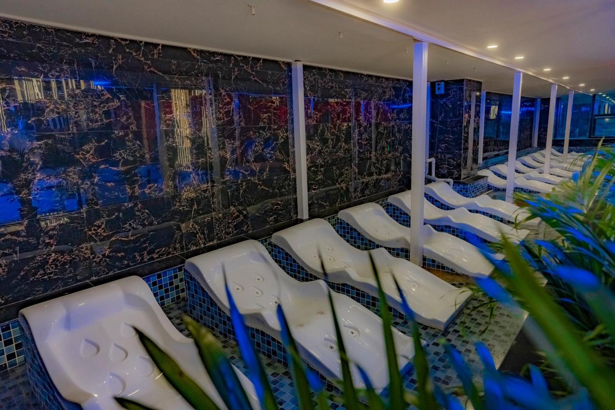 Hotel Essotto Recreation Hub Bengaluru Zewnętrze zdjęcie